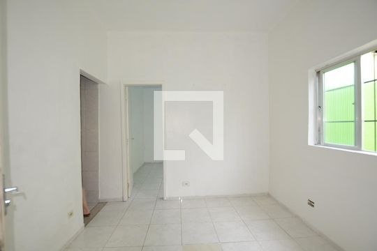 Sala de casa para alugar com 2 quartos, 50m² em Osvaldo Cruz, Rio de Janeiro