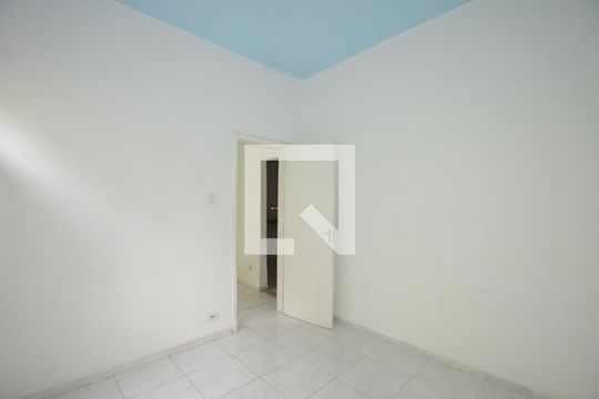 Quarto 1 de casa para alugar com 2 quartos, 50m² em Osvaldo Cruz, Rio de Janeiro