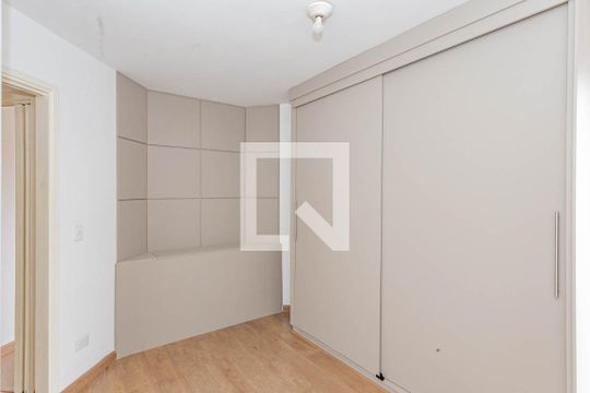 Suíte de apartamento à venda com 3 quartos, 75m² em Vila Brasílio Machado, São Paulo