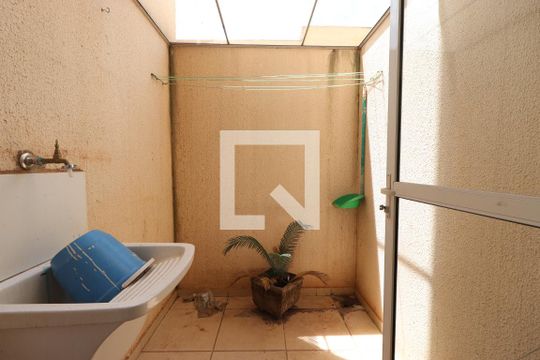 Área de Serviço de apartamento para alugar com 2 quartos, 63m² em Jardim Zara, Ribeirão Preto