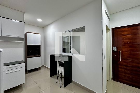 Sala/Cozinha de apartamento para alugar com 1 quarto, 30m² em Santo Amaro, São Paulo