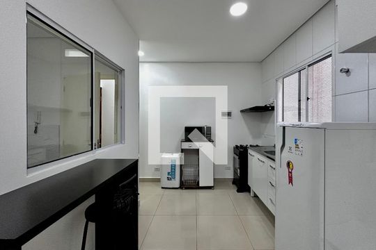 Sala/Cozinha de apartamento para alugar com 1 quarto, 30m² em Santo Amaro, São Paulo