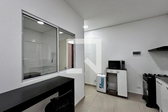 Sala/Cozinha de apartamento para alugar com 1 quarto, 30m² em Santo Amaro, São Paulo