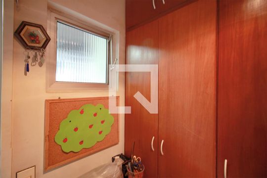 Quarto de Serviço de apartamento à venda com 3 quartos, 198m² em Santo Antônio, Belo Horizonte