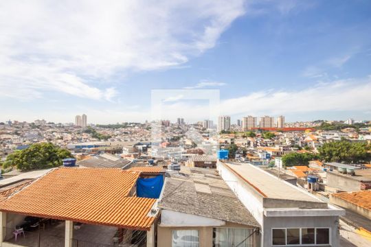 Vista do Terraço de casa para alugar com 2 quartos, 43m² em Vila Yolanda, Osasco