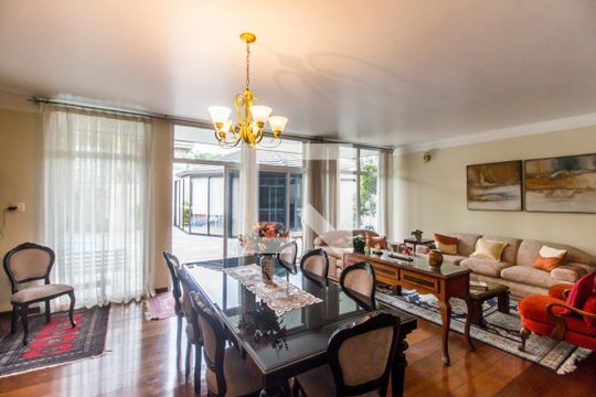 Casa de Condomínio à venda com 4 quartos, 849m² em Alphaville, Santana de Parnaíba