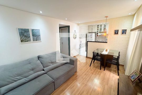 Sala de apartamento para alugar com 2 quartos, 48m² em Camargos, Belo Horizonte