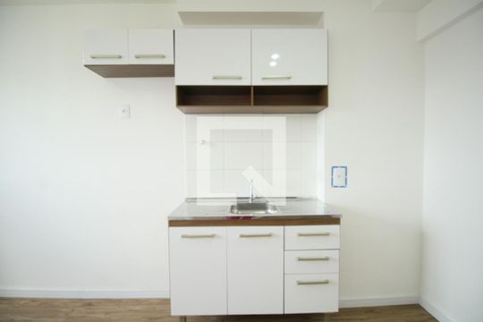 Sala/cozinha  de apartamento para alugar com 1 quarto, 27m² em Vila Andrade, São Paulo