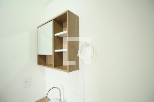 Banheiro de apartamento para alugar com 1 quarto, 27m² em Vila Andrade, São Paulo