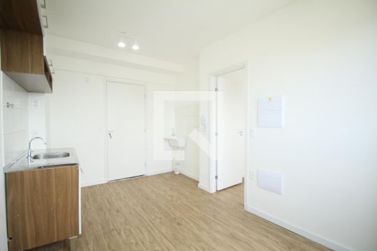 Sala/cozinha  de apartamento para alugar com 1 quarto, 27m² em Vila Andrade, São Paulo