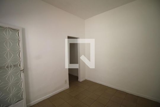 Sala de casa à venda com 1 quarto, 50m² em Irajá, Rio de Janeiro