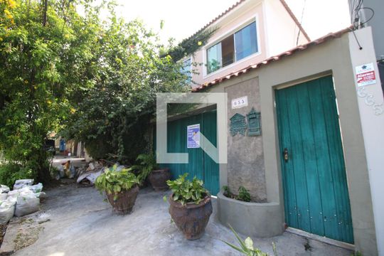 Fachada da casa de casa à venda com 1 quarto, 50m² em Irajá, Rio de Janeiro