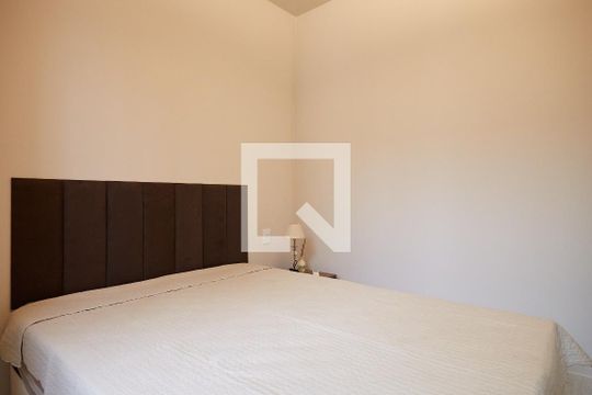 Quarto 1 de apartamento para alugar com 1 quarto, 48m² em Funcionários, Belo Horizonte