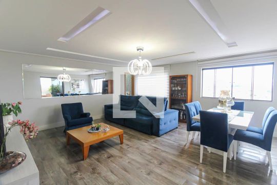 Apartamento para alugar com 3 quartos, 180m² em Chácara Mafalda, São Paulo