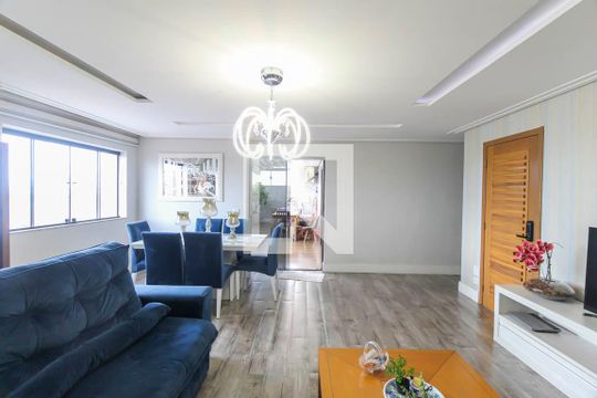 Sala de apartamento para alugar com 3 quartos, 180m² em Chácara Mafalda, São Paulo