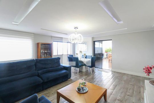 Sala de apartamento para alugar com 3 quartos, 180m² em Chácara Mafalda, São Paulo