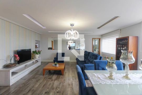 Sala de apartamento para alugar com 3 quartos, 180m² em Chácara Mafalda, São Paulo
