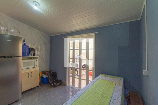 Cozinha de casa de condomínio à venda com 2 quartos, 65m² em Rio Branco, Canoas