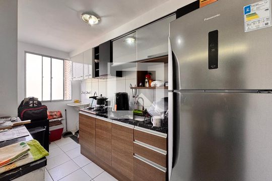 Cozinha de apartamento à venda com 2 quartos, 45m² em Parque São Vicente, Mauá