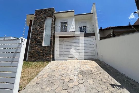 Fachada de casa à venda com 3 quartos, 172m² em Canudos, Novo Hamburgo