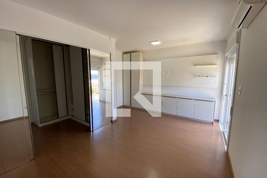 Suíte de casa à venda com 3 quartos, 172m² em Canudos, Novo Hamburgo