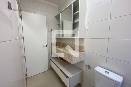 Banheiro 2 de casa à venda com 3 quartos, 172m² em Canudos, Novo Hamburgo
