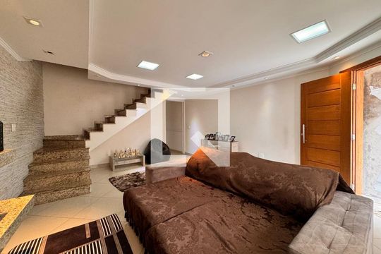 Sala de casa à venda com 3 quartos, 266m² em Vila Guaraciaba, Santo André