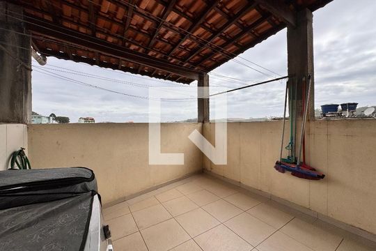 Lavanderia de casa à venda com 3 quartos, 266m² em Vila Guaraciaba, Santo André