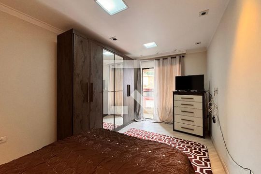 Suíte de casa à venda com 3 quartos, 266m² em Vila Guaraciaba, Santo André