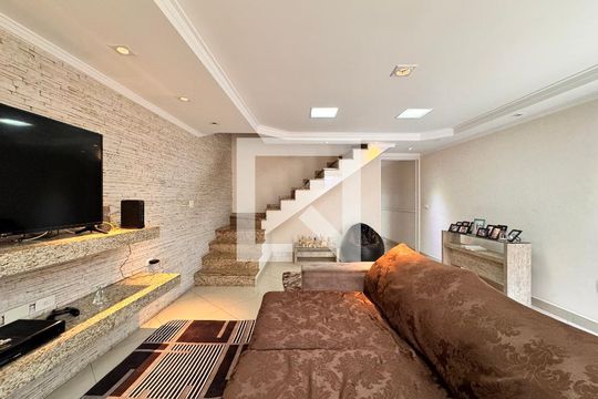 Sala de casa à venda com 3 quartos, 266m² em Vila Guaraciaba, Santo André