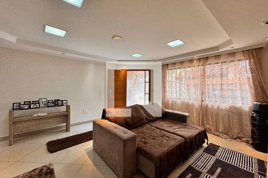 Sala de casa à venda com 3 quartos, 266m² em Vila Guaraciaba, Santo André