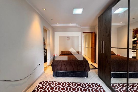 Suíte de casa à venda com 3 quartos, 266m² em Vila Guaraciaba, Santo André