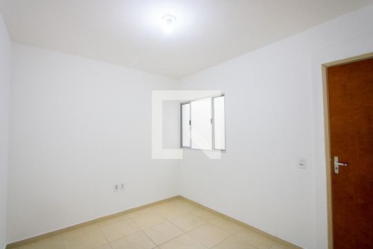 Quarto 2 de casa para alugar com 2 quartos, 52m² em Vila Eldizia, Santo André