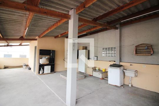 Área de Serviço de casa para alugar com 3 quartos, 75m² em Jardim Hollywood, São Bernardo do Campo