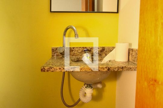 Lavabo de casa de condomínio à venda com 2 quartos, 61m² em Chácara Belenzinho, São Paulo