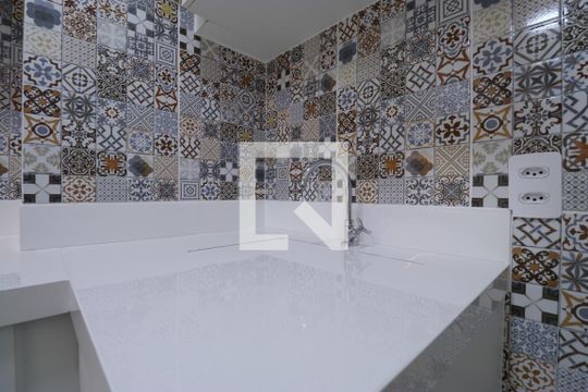 Detalhe Cozinha e Área de Serviço de apartamento à venda com 2 quartos, 34m² em Água Branca, São Paulo