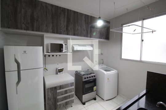 Cozinha de apartamento para alugar com 2 quartos, 45m² em Shopping Park, Uberlândia