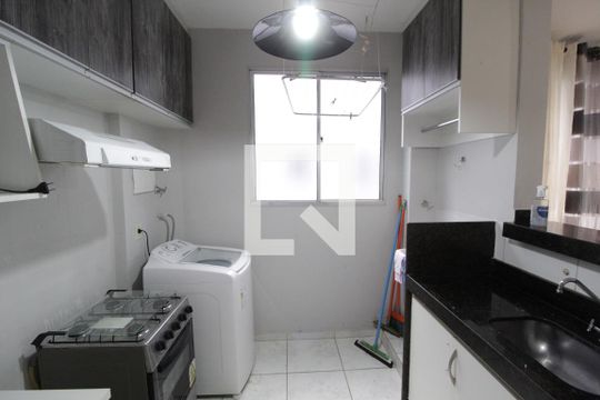 Cozinha de apartamento para alugar com 2 quartos, 45m² em Shopping Park, Uberlândia