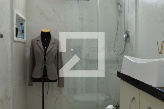 Banheiro da Suíte 1 de casa para alugar com 4 quartos, 300m² em Centro Cívico, Curitiba