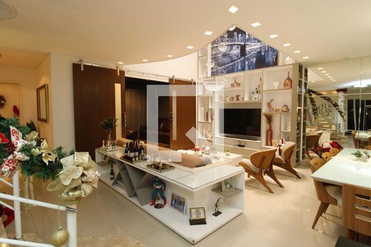 Casa à venda com 4 quartos, 400m² em Jardim Leonor Mendes de Barros, São Paulo