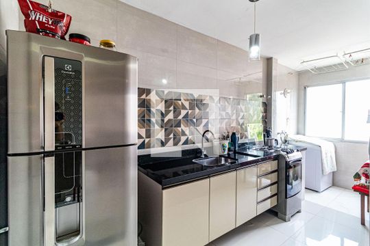 Cozinha de apartamento à venda com 2 quartos, 57m² em Jardim Ester, São Paulo