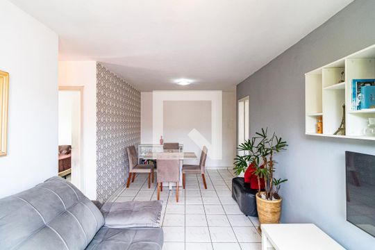 Sala de apartamento à venda com 2 quartos, 57m² em Jardim Ester, São Paulo