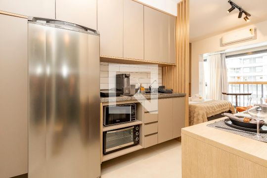 Cozinha de apartamento à venda com 1 quarto, 25m² em Brooklin, São Paulo