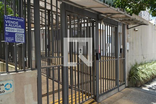 Fachada + Plaquinha de apartamento à venda com 3 quartos, 75m² em Ipiranga, São Paulo