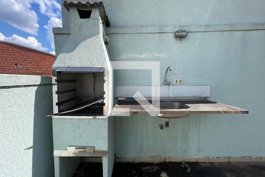 Churrasqueira de casa à venda com 3 quartos, 225m² em Jardim Bonfiglioli, São Paulo