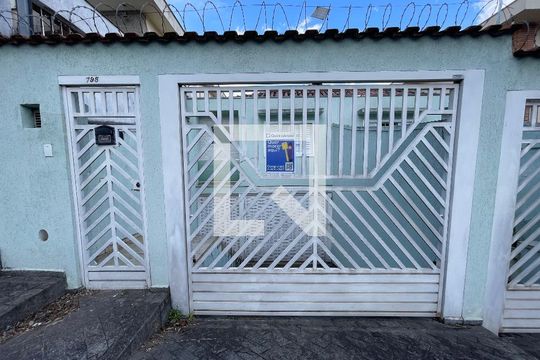 Fachada de casa à venda com 3 quartos, 225m² em Jardim Bonfiglioli, São Paulo
