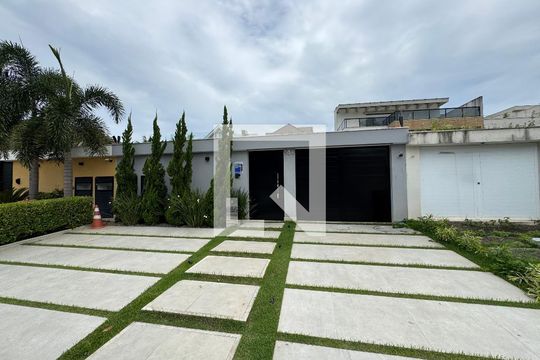 Fachada  de apartamento à venda com 4 quartos, 400m² em Barra da Tijuca, Rio de Janeiro