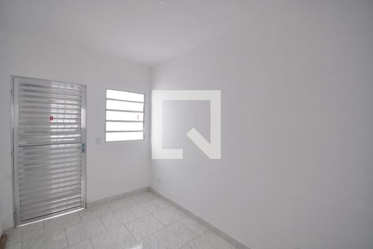 Sala de casa para alugar com 1 quarto, 32m² em Vila Constança, São Paulo