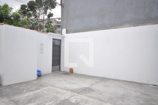 Área comum de casa para alugar com 1 quarto, 32m² em Vila Constança, São Paulo