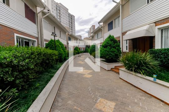 Área comum de casa de condomínio à venda com 4 quartos, 230m² em Vila Andrade, São Paulo